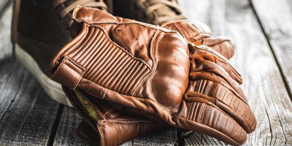 Best Motorcycle Gloves For Numb Hands